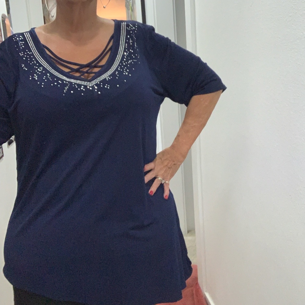 Blouse - Picture 2 of 4